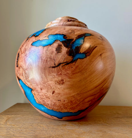 Cherry Burl Individual Size Urn With Sky Blue Accents and Screw On Lid