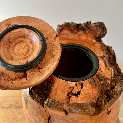 Cherry Burl Small Urn With Screw On Lid